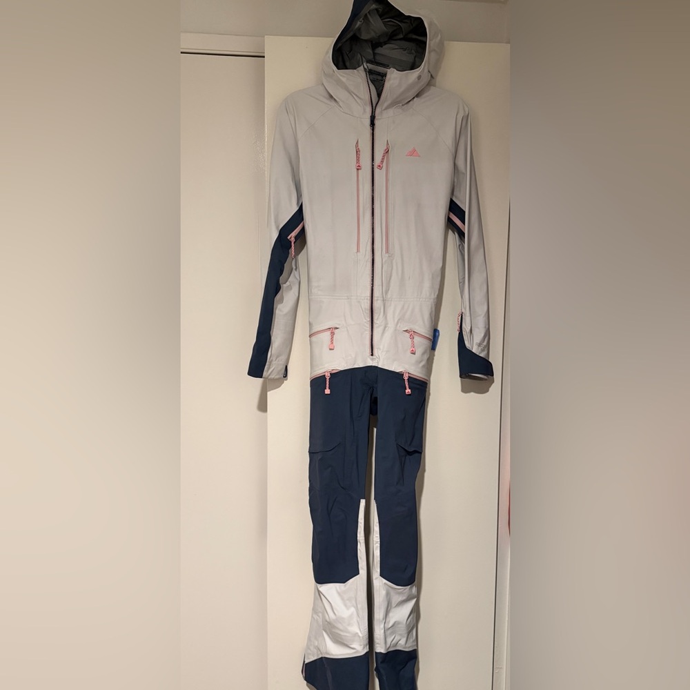 Strafe Women’s Sickbird One Piece Snowboard Ski Suit - size SMALL - Picture 5 of 16